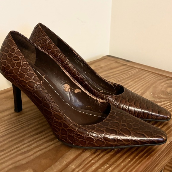 Ralph Lauren Shoes - 💥 Ralph Lauren Latitia Croc Embossed Leather Heels